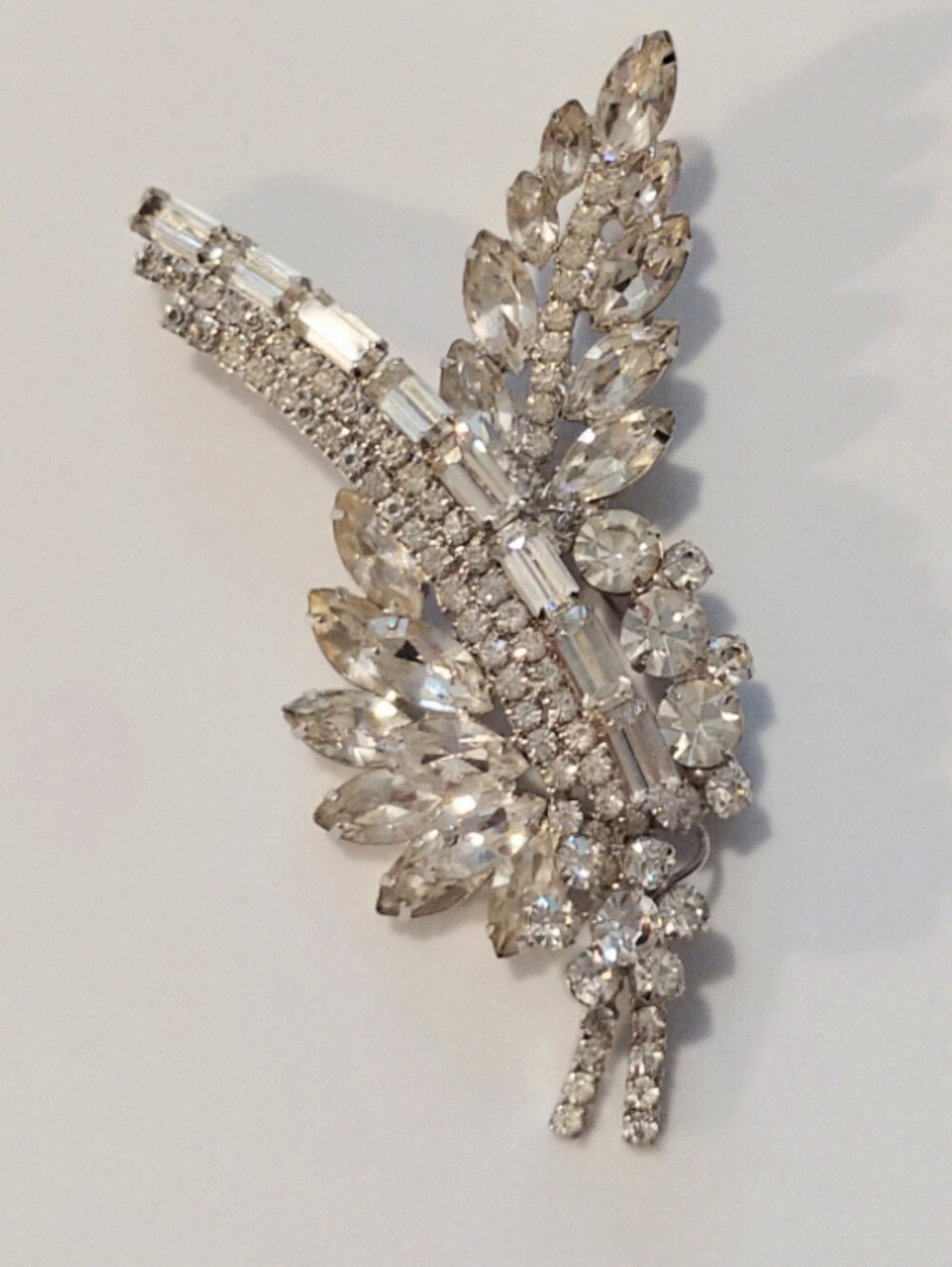 Verified Juliana D&E Huge Clear Rhinestone Leaf Brooch Pin